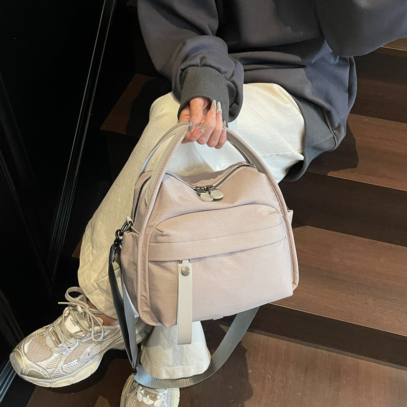 批发轻便休闲包包女新款高级百搭牛津布女士斜挎包单肩手提包