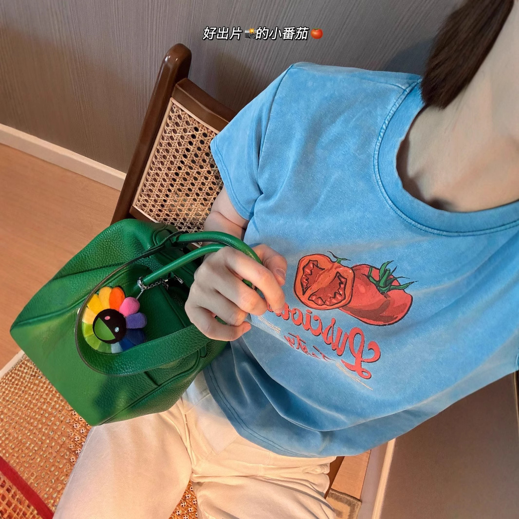 自留一眼沦陷!复古味醒目撞色炒洗工艺舒服高弹正肩小番茄短袖t